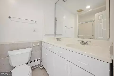 1233 C St NE, Washington, DC 20002 photo 19