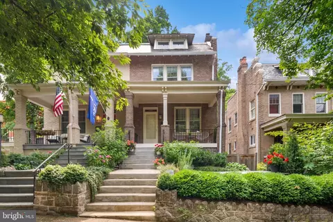3514 30th St NW, Washington, DC 20008