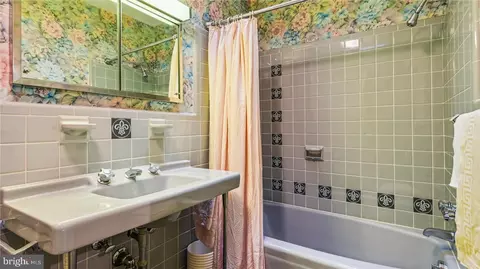 300 A St SE, Washington, DC 20003 photo 36