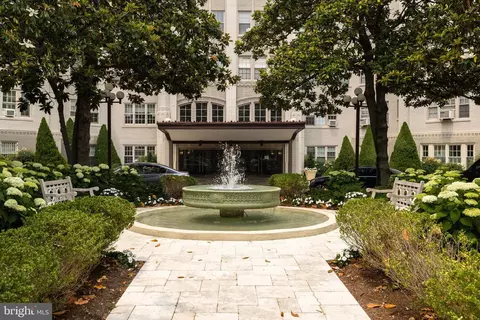 2737 Devonshire Pl NW #116, Washington, DC 20008