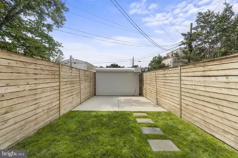 1219 D St NE, Washington, DC 20002 photo 17