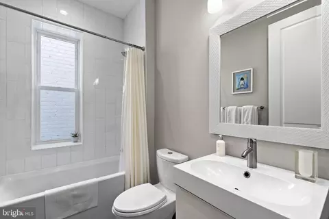 1219 D St NE, Washington, DC 20002 photo 16