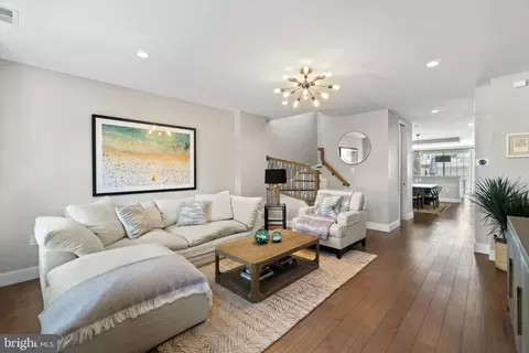 1219 D St NE, Washington, DC 20002 photo 3