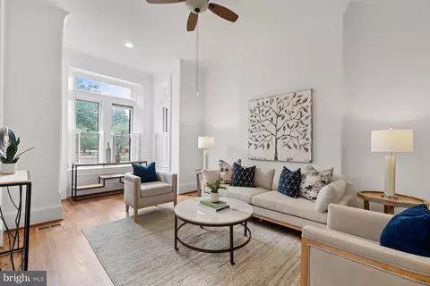 408 Seward Sq SE #1, Washington, DC 20003