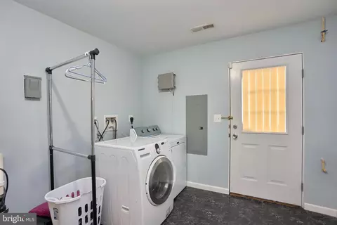 601 51st St SE, Washington, DC 20019 photo 27