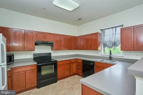 601 51st St SE, Washington, DC 20019 photo 14