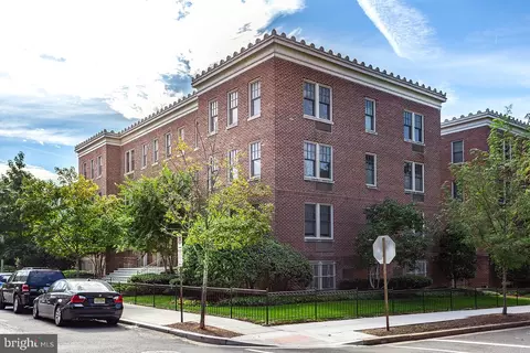 2410 20th St NW #107, Washington, DC 20009