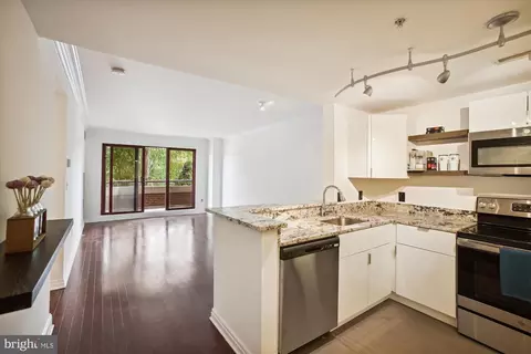 2301 N Street St NW #215, Washington, DC 20037