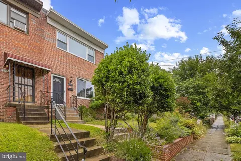 7528 8th St NW, Washington, DC 20012