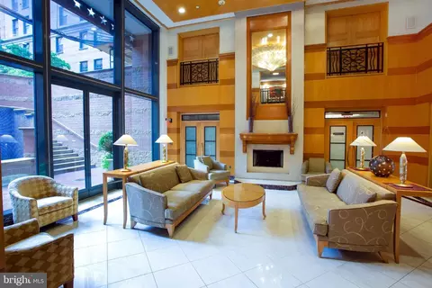 616 E Nw NW #221, Washington, DC 20004 photo 3
