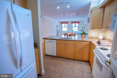 616 E Nw NW #221, Washington, DC 20004 photo 31