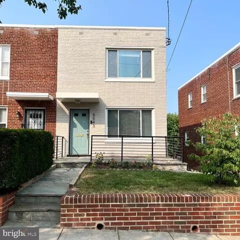 5543 Chillum Pl NE, Washington, DC 20011