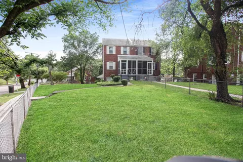 491 Burbank St SE, Washington, DC 20019