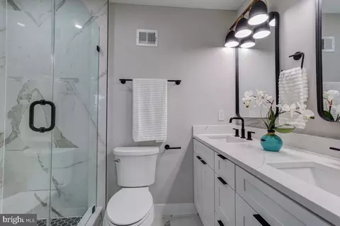 1511 D St NE, Washington, DC 20002 photo 17