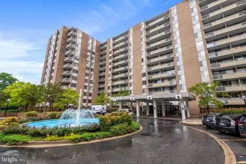 3001 Veazey Ter NW #1405, Washington, DC 20008