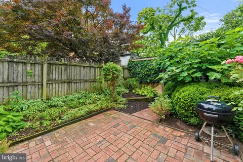 618 8th St NE, Washington, DC 20002 photo 41