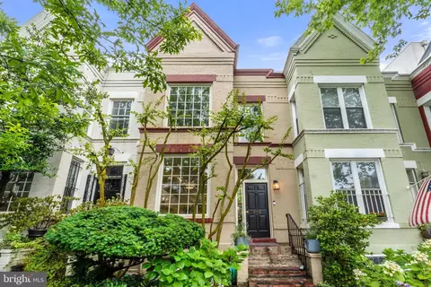618 8th St NE, Washington, DC 20002 photo 2