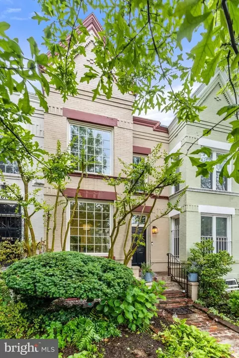 618 8th St NE, Washington, DC 20002 photo 4