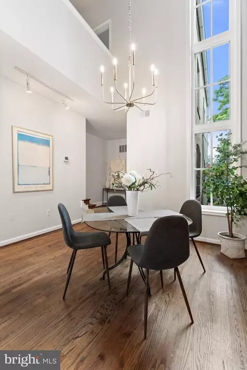 618 8th St NE, Washington, DC 20002 photo 16