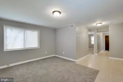 341 54th St NE, Washington, DC 20019