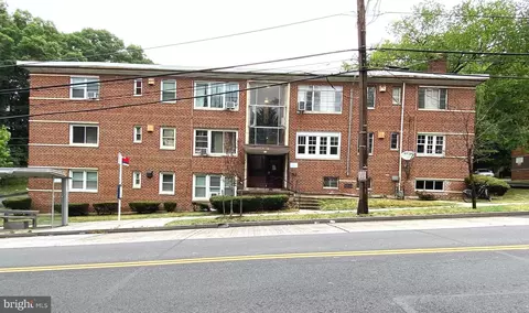2400 Good Hope Rd SE #104, Washington, DC 20020