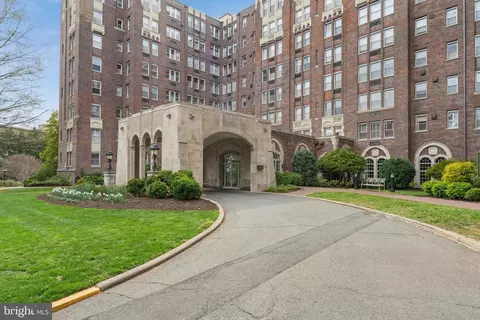 4000 Cathedral Ave NW #613B, Washington, DC 20016