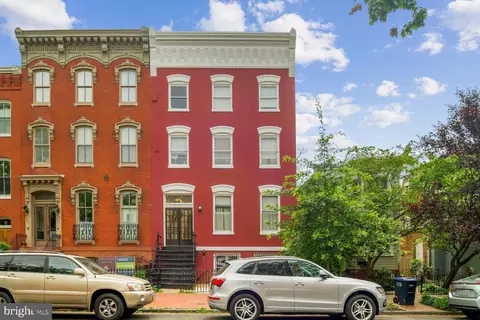 122 4th St SE, Washington, DC 20003