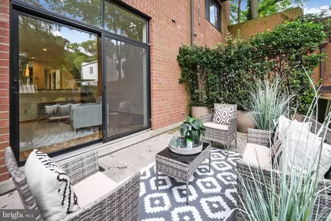 1686 Oak St NW #21, Washington, DC 20010