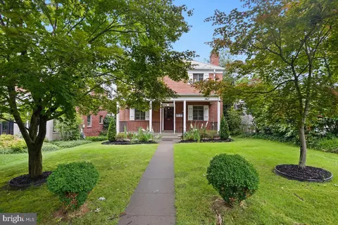 4325 Yuma St NW, Washington, DC 20016