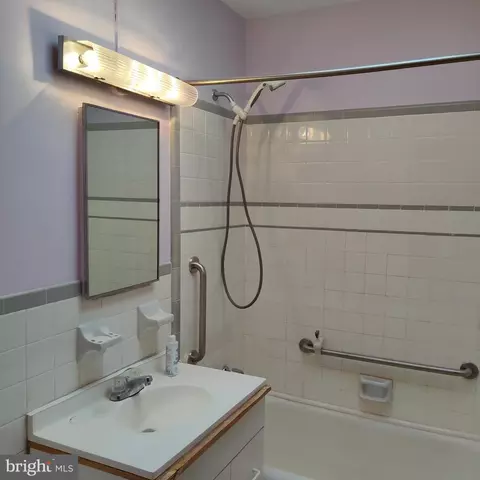 1212 18th St NE, Washington, DC 20002 photo 20