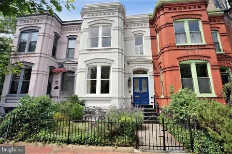 1102 E Capitol St NE, Washington, DC 20002