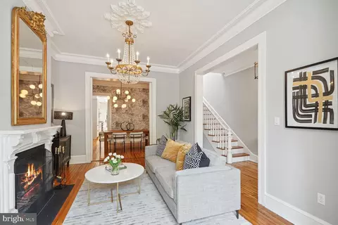 1102 E Capitol St NE, Washington, DC 20002 photo 3