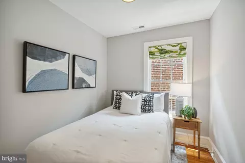1102 E Capitol St NE, Washington, DC 20002 photo 16