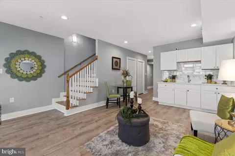 912 45th NE, Washington, DC 20019 photo 4