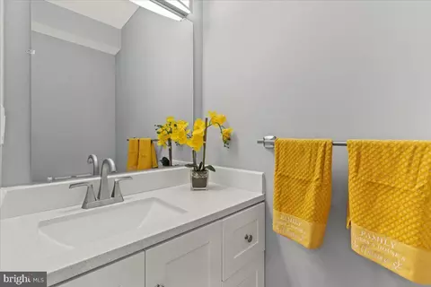 912 45th NE, Washington, DC 20019 photo 8