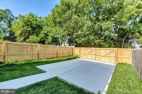 912 45th NE, Washington, DC 20019 photo 18