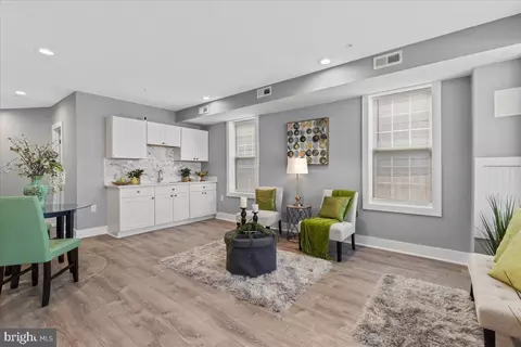912 45th NE, Washington, DC 20019 photo 3