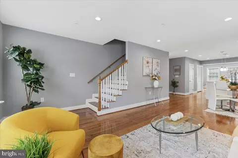 912 45th NE, Washington, DC 20019 photo 12