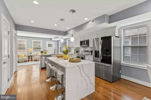 912 45th NE, Washington, DC 20019 photo 10
