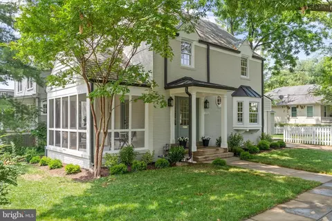 4900 Chesapeake St NW, Washington, DC 20016