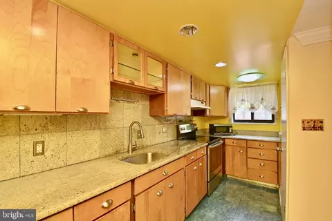 825 13th St NE, Washington, DC 20002 photo 9