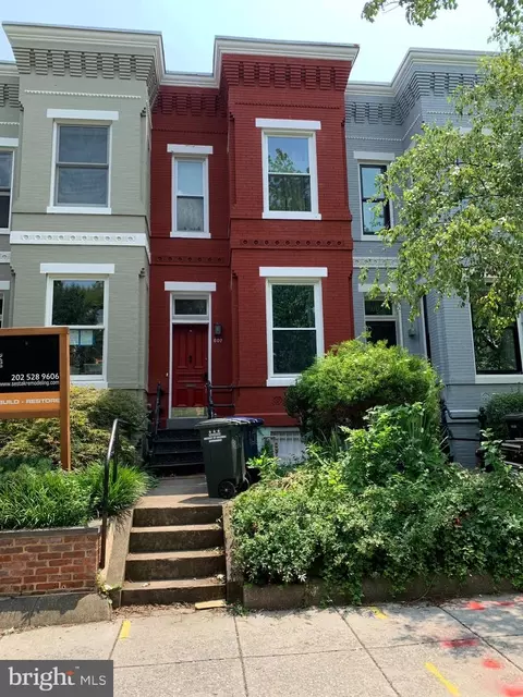 607 G St SE, Washington, DC 20003 photo 1