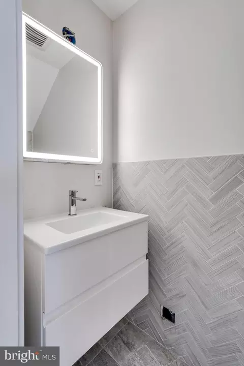 1924 35th Pl NW, Washington, DC 20007 photo 13