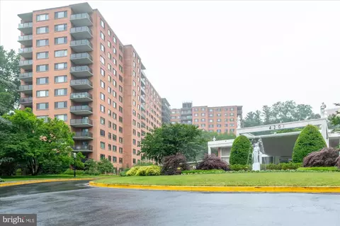 4201 Cathedral Ave NW #408W, Washington, DC 20016