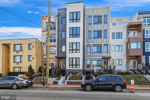 818 Kennedy St NW #9, Washington, DC 20011