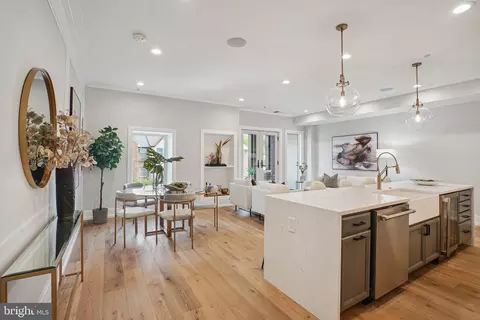1320 Belmont St NW #302, Washington, DC 20009