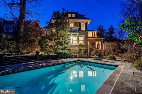 3136 Newark St NW, Washington, DC 20008