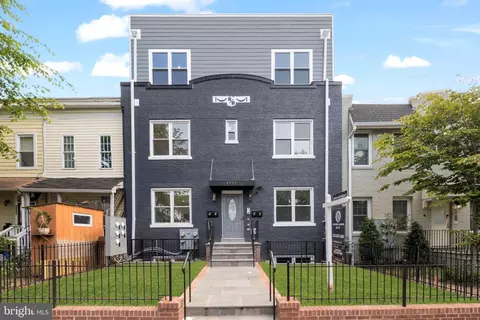1111 Holbrook Ter NE, Washington, DC 20002