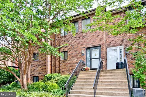 1027 Quincy St NE #1027, Washington, DC 20017