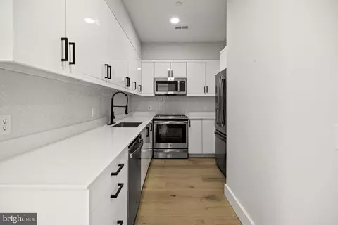 919 12th St NE #105, Washington, DC 20002 photo 6